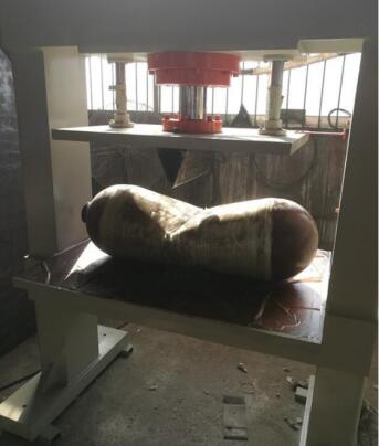 LNG氣瓶壓扁試驗機|鋼瓶壓扁機|瓶體壓扁機